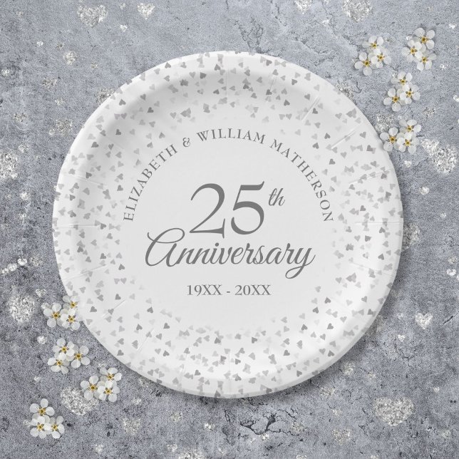 Plato De Papel 25° Aniversario del Boda Confetti (25th Wedding Anniversary Silver Hearts Confetti Paper Plates)