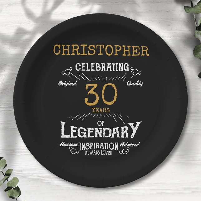 Plato De Papel 30.ª legendaria retro de oro negro (For those celebrating their 30th birthday we have the ideal birthday party plates)