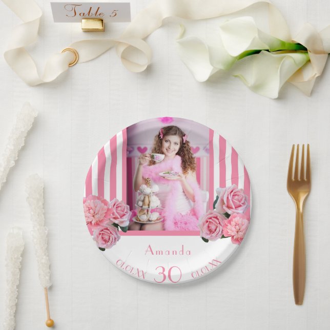 Plato De Papel 30 años rayas blancas rosadas foto (Boda)
