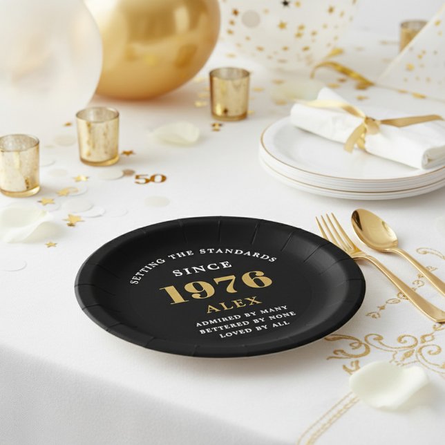 Plato De Papel 50th Birthday Name 1976 Black Gold Elegant Chic (1976 black, birthday paper plate. White background. )