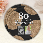 Plato De Papel 80 y Fabulous Gold Purpurina 2 Photo 80th Birthday<br><div class="desc">80 y fabuloso Purpurina de oro 2 placas de papel Fotos 80 de la fiesta de cumpleaños. Purpurina de oro falso sobre negro con 2 fotos - puedes usar una foto vieja y una nueva. Añade tu nombre y edad y haz grandes platos elegantes para la celebración del hito.</div>
