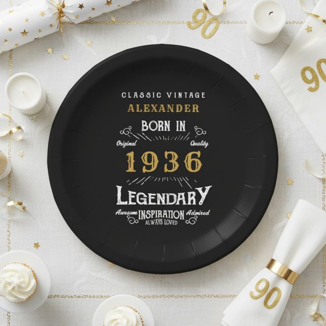 Plato De Papel 90 cumpleaños 1936 Legendario Retro (Born 1936 black paper plate on a white table cloth.)