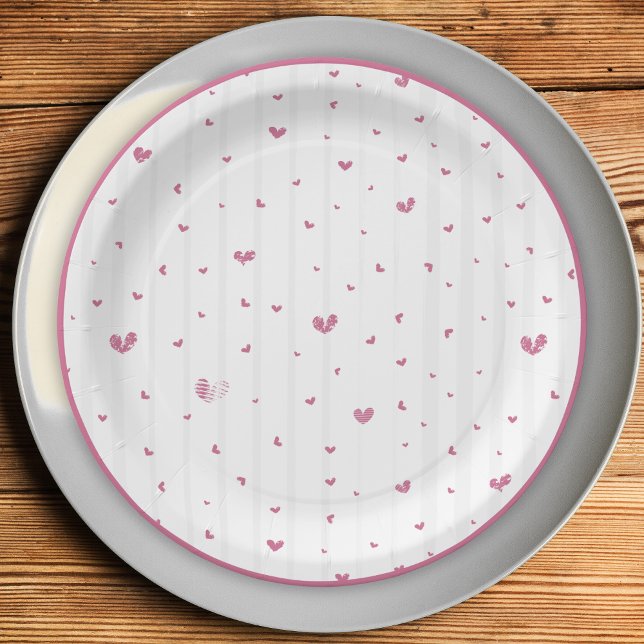 Plato De Papel A Tiny Bit Engaged Pink Hearts Bridal Shower  (Subido por el creador)
