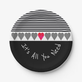 Plato De Papel Acentuado por el corazón rosado