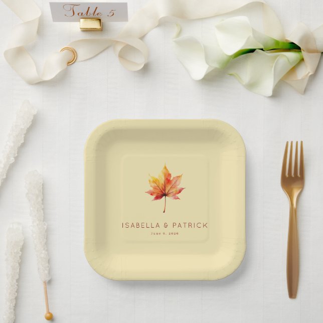 Plato De Papel Acuarela de hoja de otoño serena (Boda)