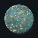 Plato De Papel Almond Blossom<br><div class="desc">La flor de almendra de Vincent van Gogh Almond Blossom fue pintada en 1890 en honor a un evento especial en la vida de Vincent. El 31 de enero, el hermano de Vincent, Theo, y su esposa Johanna, tuvieron un hijo, y lo llamaron Vincent Willem. Vincent pintó esta rama de...</div>