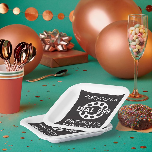 Plato De Papel Ambulancia de la policía contra incendios de Rótul (Subido por el creador)