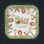 Plato De Papel Animales Safari Wild One Photo First Birday Wood<br><div class="desc">Para una fiesta de primer cumpleaños con el tema de animales salvajes uno / jungla / safari. En el centro, la palabra ONE está hecha de letras de madera. En el interior hay una foto redonda de un pequeño niño (pequeño). En las otras letras de madera hay hojas de palma...</div>