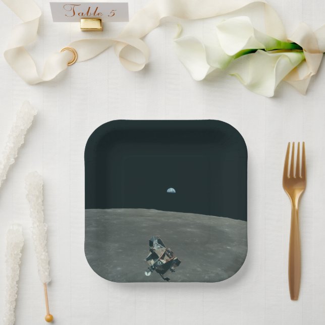 Plato De Papel Apollo Lunar Lander y Earrise Over Moon (Boda)