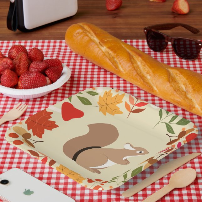 Plato De Papel Ardilla otoñal (Picnic)