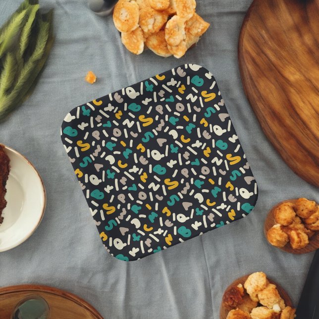 Plato De Papel Arte de Letras Aleatorias del Alfabeto (alphabet pattern ,birthday,wedding,baby shower,special occasion event paper plate party supplies)