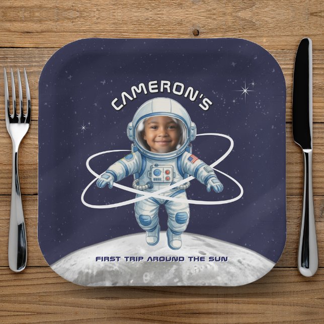 Plato De Papel Astronaut Birthday Party 1st Trip Around the Sun (Subido por el creador)