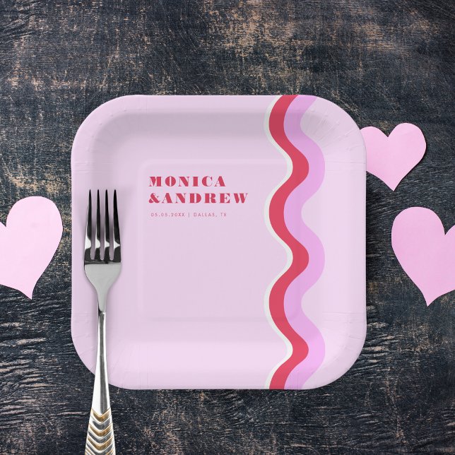 Plato De Papel Audaz ola retro Boda estético rosado y rojo (Subido por el creador)