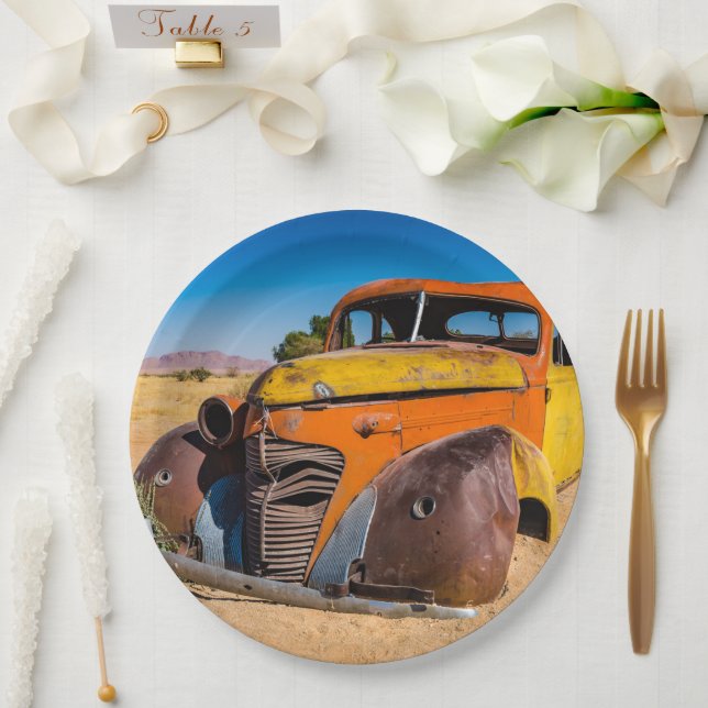 Plato De Papel Auto viejo y abandonado en Solitaire, Namibia (Boda)
