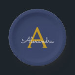 Plato De Papel Azul Marino Dorado Letra Script Monograma Nombre M<br><div class="desc">Monograma de oro y azul marino Agregue su propio nombre Platos de fiesta con letra. Esto hace que el regalo perfecto para cumpleaños de 16 años,  boda,  despedida de soltera,  aniversario,  baby shower o fiesta de soltera para alguien que ama el lujo y los estilos chic.</div>