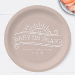 Plato De Papel Baby On Board Surfing Pink Baby Shower<br><div class="desc">Una ducha chica con el tema "baby on board" (bebé a bordo) con arte de línea blanca con el sol y las olas. Texto blanco. El fondo es rosa.</div>