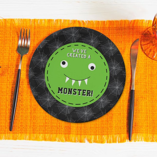 Plato De Papel Baby Shower de Halloween "Hemos creado un monstruo (Subido por el creador)