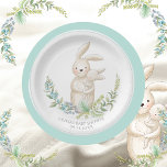 Plato De Papel Baby Shower verde personalizado para conejitos<br><div class="desc">Flores suaves de colores pastel y el conejo más dulce de todos los tiempos,  que contiene conejito para bebés. Guarnecido verde de menta. Personalizado con nombre y fecha,  haga este extra especial. Productos a juego disponibles. 100% de satisfacción del cliente con "Zazzle"</div>