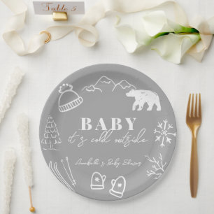 Plato De Papel Bebé Gris Está Frío Afuera Baby Shower Dibujado a 
