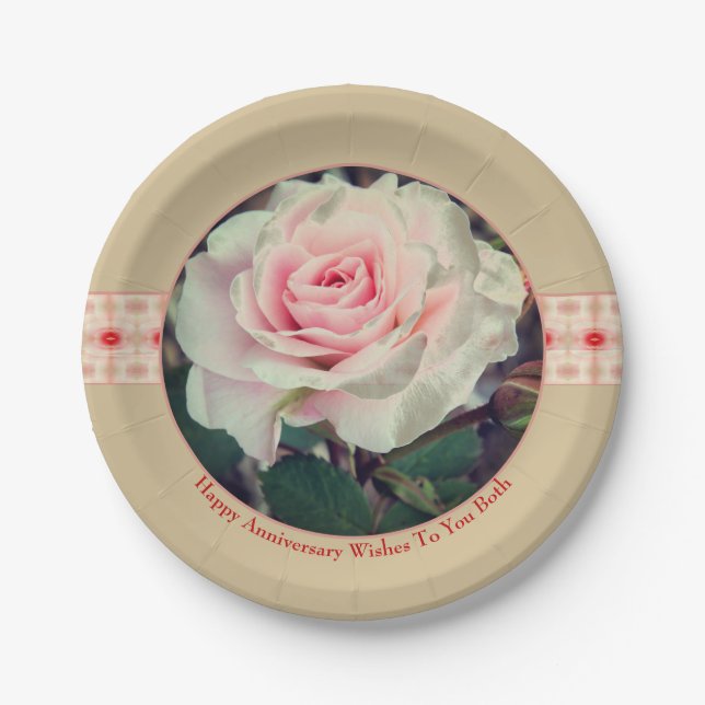 Plato De Papel Beige Y Rosa Suave (Anverso)