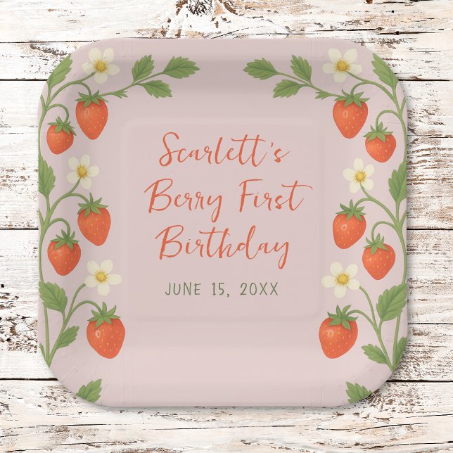 Plato De Papel Berry First Birday Cute Strawberry Floral Pink (Subido por el creador)