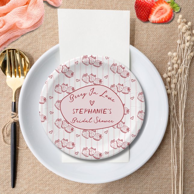 Plato De Papel Berry In Love Pink Red Strawberry Bridal Shower (Subido por el creador)
