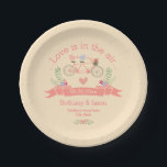 Plato De Papel Bicicleta tándem, pájaros y Boda de pancartas<br><div class="desc">Placas personalizadas de papel para uso en la recepción de bodas y la fiesta de bodas. Elegante, romántico, personalizado, plantilla para bodas con una linda bicicleta tándem rosa con una canasta de bonito, flores de colores y pájaros personalizados brillantes, rosas y azules, con un corazón de amor entre ellos sentados...</div>