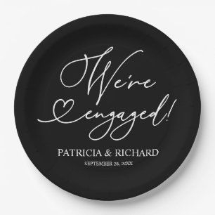 Plato De Papel Black And White We are Engaged Engagement Party Pa