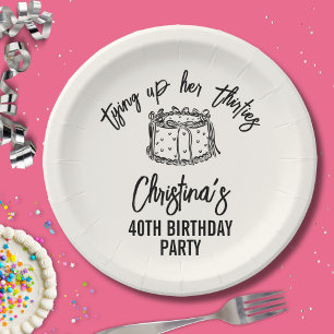 Plato De Papel Black Bow amarra sus 30 años 40
