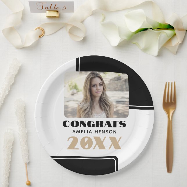 Plato De Papel Black White Modern Congrats Graduate Photo (Boda)