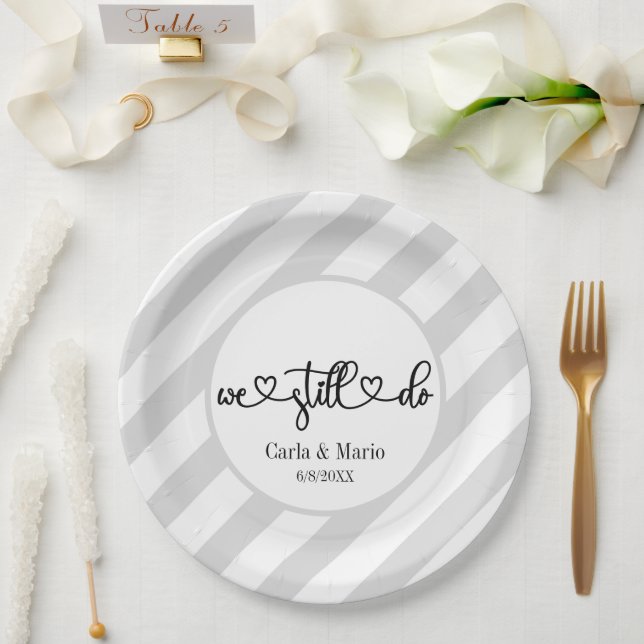 Plato De Papel Blanco y negro aún prometemos renovación/aniversar (Boda)