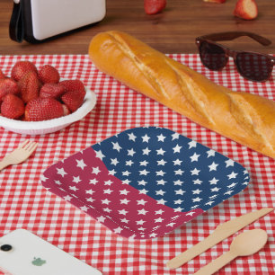 Plato De Papel Bloque de color azul y rojo con estrellas blancas