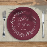 Plato De Papel Boda botánico de Boho Burgundy Wildflower ruso<br><div class="desc">Este elegante plato de papel para bodas presenta un bonito fondo de color burdeos con flores silvestres dibujadas a mano y una tipografía elegante en blanco. Es un diseño perfecto para una boda rústica y elegante y se coordina con nuestra colección Rustic Wildflowers ... Vea la colección para más artículos!...</div>