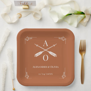 Plato De Papel Boda de Monograma y Flechas en Naranja Quemada