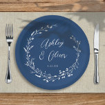 Plato De Papel Boda floral de flor azul de la marina de Boho rusa<br><div class="desc">Este elegante plato de papel para bodas presenta un hermoso fondo azul marino con flores silvestres dibujadas a mano y una elegante tipografía en blanco. Es un diseño perfecto para una boda rústica y elegante y se coordina con nuestra colección Rustic Wildflowers ...  Vea la colección para más artículos!</div>