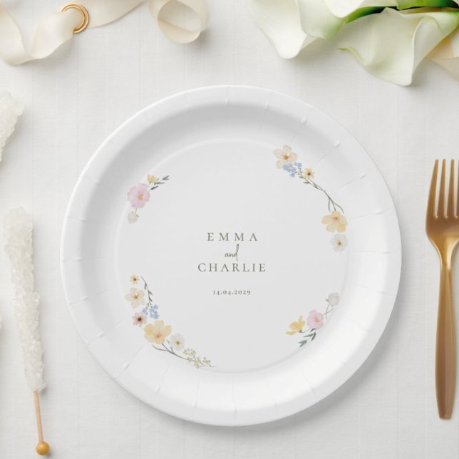 Plato De Papel Botanical Boho flowers Script wedding  (Subido por el creador)