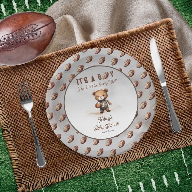 Plato De Papel Boy Bearly Wait American Football Baby Shower (Teddy Bear Boy American Football Baby Shower Round Paper Plate - Bearly Wait Collection)