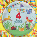 Plato De Papel Bug Birthday Cute Colorous Paper Plate<br><div class="desc">Estas placas de papel de cumpleaños son divertidas y coloridas, con un fiesta de insectos que incluye una abeja linda, araña púrpura, oruga, hormiga, mariposa y caracol - todos celebrando el cumpleaños de tu hijo. Bandera arcoiris, flores y nubes blancas hinchadas le dan un toque fiesta. ¡Tanto a los chicas...</div>