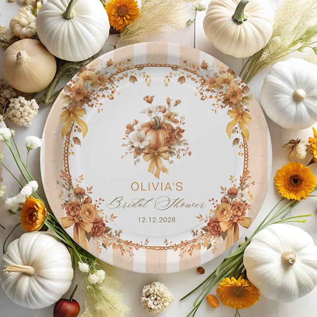 Plato De Papel Cae en amor Boho Floral Bridal Shower (Subido por el creador)