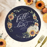 Plato De Papel Cae Enamorada La Verdor De Los Sunflowers Ducha De<br><div class="desc">Hermosos girasoles verdes adornan el plato de papel de la ducha de novia con motivos de otoño. Fácil de personalizar con tus detalles. Por favor, contáctame por chat si tienes preguntas sobre la obra o necesitas personalización. NOTA: Para obtener ayuda sobre pedidos, envío, información sobre productos, etc., póngase en contacto...</div>