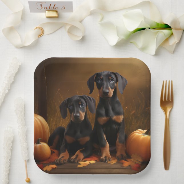 Plato De Papel Calabaza deslumbrante Doberman Puppy Autumn (Boda)