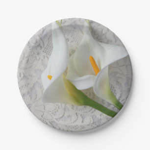 Plato De Papel Calla lirios sobre texturas blancas