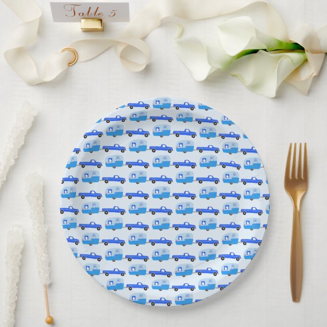Plato De Papel Camión azul y aventura RV de remolque (Boda)