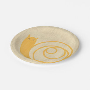 Plato De Papel Caracol amarillo en fondo crema