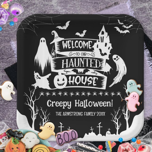 Plato De Papel Casa embrujada Halloween familiar (Haunted House Halloween Family Paper Plates ©Susanne Sachers - Sunny Mind 🌞)
