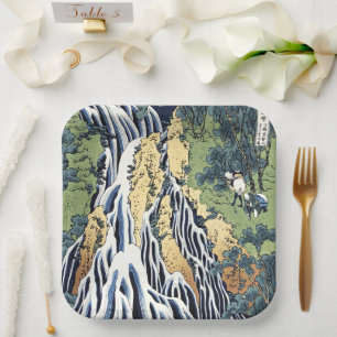 Plato De Papel cascada de Kirifuri cerca de la montaña Kurokami H