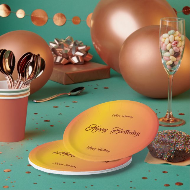 Plato De Papel Celebración de cumpleaños de degradado (Multi)