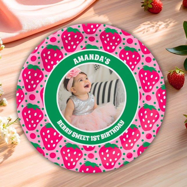 Plato De Papel Celebración de Cumpleaños Número Uno de Fresa Foto (Subido por el creador)