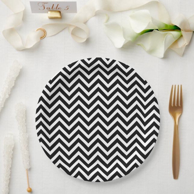 Plato De Papel Chevron blanco y negro (Boda)