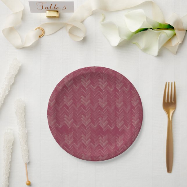 Plato De Papel Chevron, patrón Herringbone, rojo lujoso (Boda)